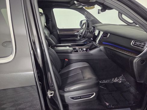 Certified 2024 Jeep Grand Wagoneer L Base image 31