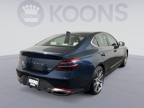 Used 2024 Genesis G70 2.5T image 7