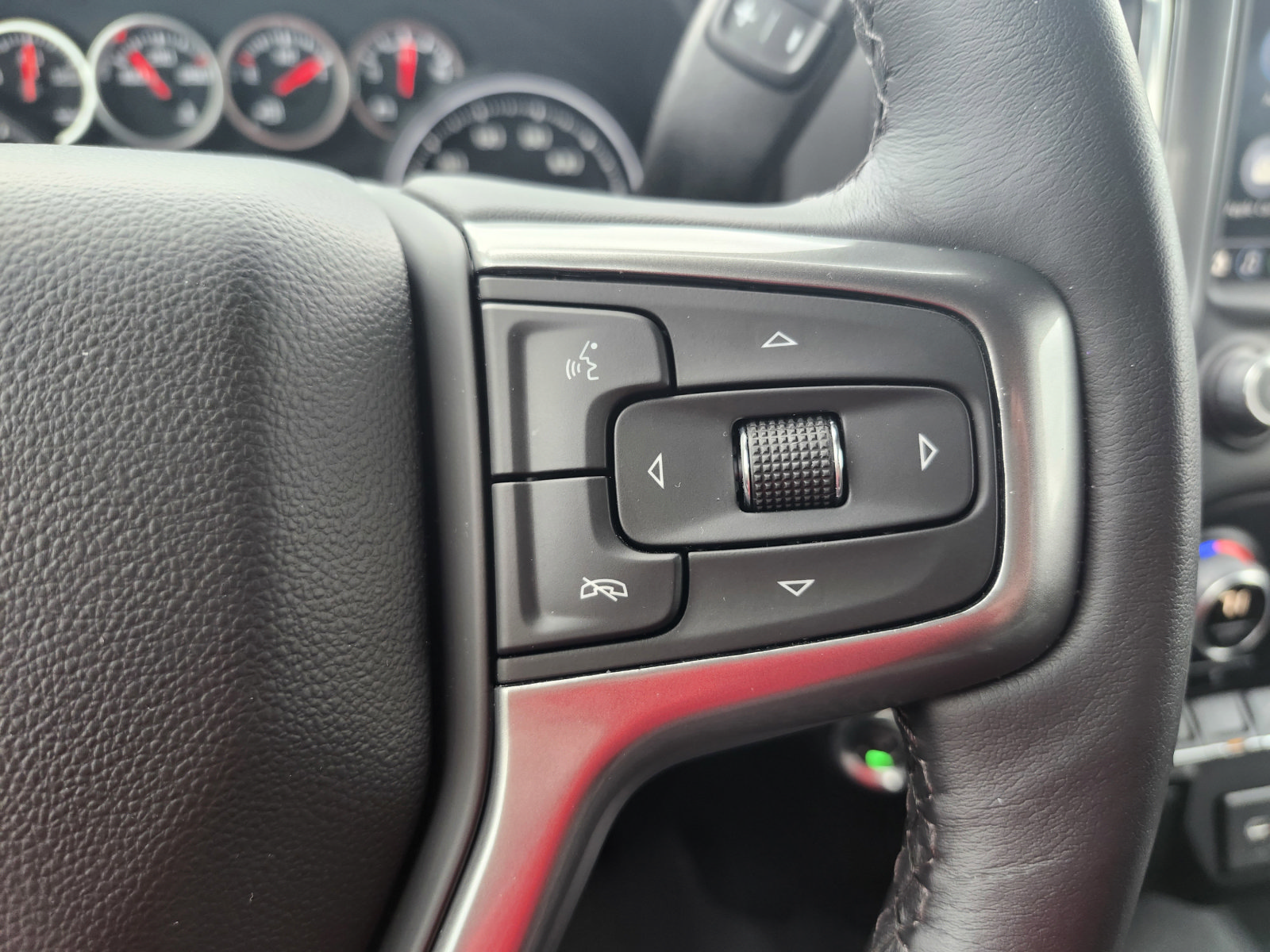 Used 2022 Chevrolet Silverado 1500 RST AWD/4WD image 13