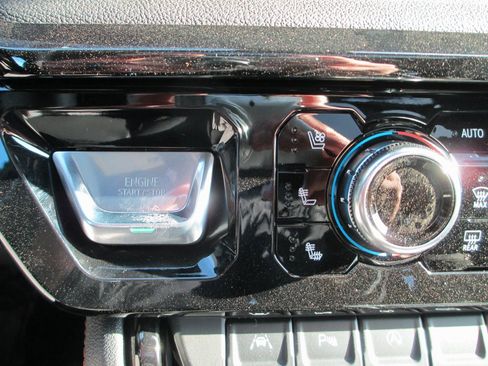 New 2026 GMC Sierra 1500 AT4 w/ AT4 Premium Package image 21