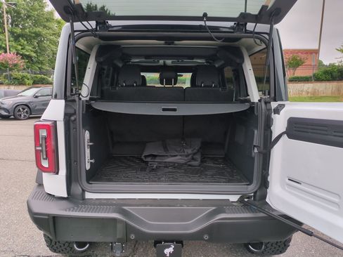Used 2025 Ford Bronco Badlands AWD/4WD image 32