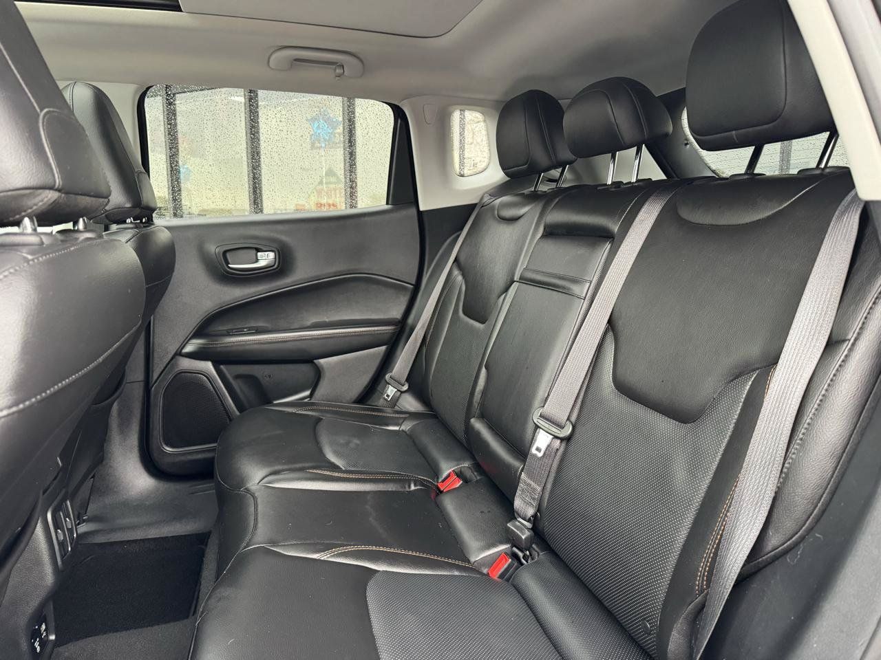 Used 2018 Jeep Compass Limited w/ Navigation Group AWD/4WD image 12