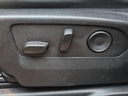 Used 2024 GMC Yukon AT4 w/ Technology Package image 24