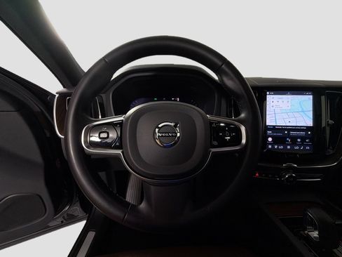 Certified 2023 Volvo XC60 B5 Plus w/ Climate Package FWD image 12