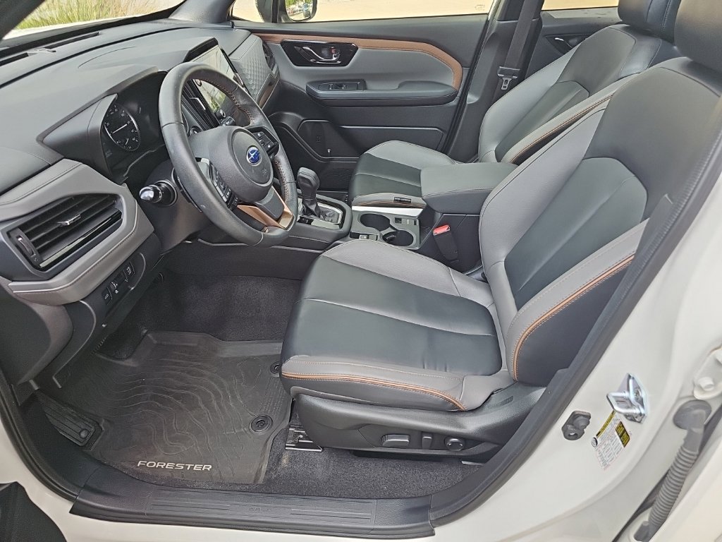 Used 2025 Subaru Forester Sport AWD/4WD image 2