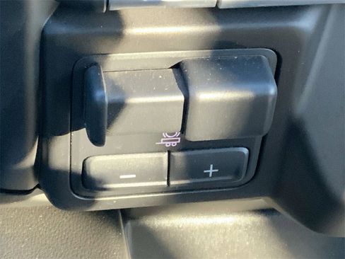 Certified 2022 GMC Sierra 2500 AT4 image 16