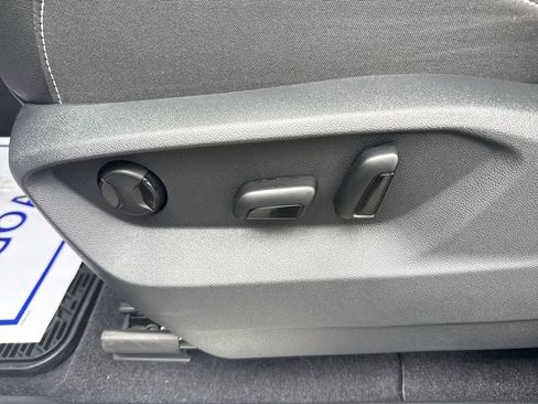 New 2026 Volkswagen Atlas SE image 10