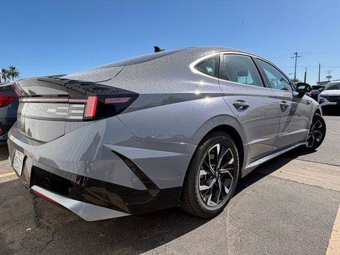 Used 2024 Hyundai Sonata SEL image 3