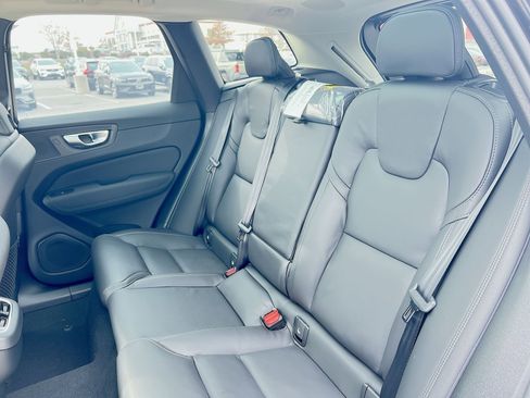 New 2026 Volvo XC60 B5 Ultra w/ Protection Package Premier image 24