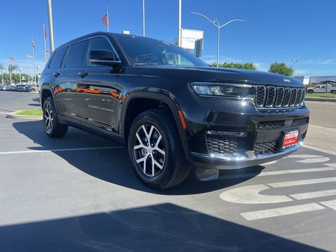 Used 2024 Jeep Grand Cherokee L Limited w/ Luxury Tech Group II image 6