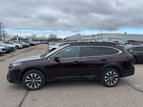 Used 2023 Subaru Outback Limited XT image 12
