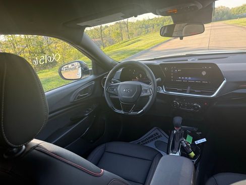 New 2026 Chevrolet Trax RS FWD image 18