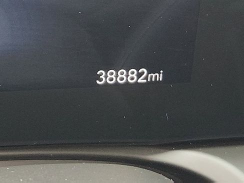 Certified 2024 Buick Encore GX Avenir w/ Avenir Technology Package image 19