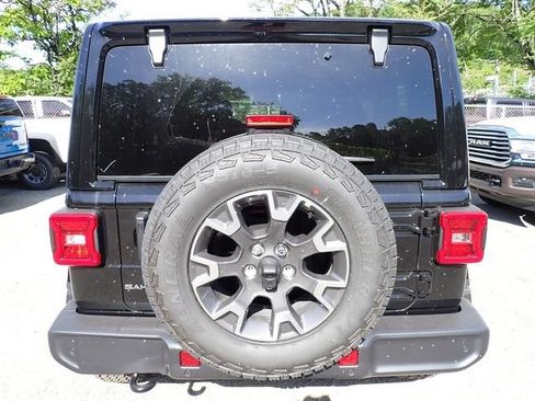 New 2026 Jeep Wrangler Unlimited Sahara AWD/4WD image 4