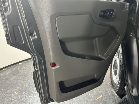 Used 2020 Ford Transit 350 XL image 33