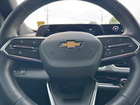 Used 2026 Chevrolet Equinox LT FWD image 15