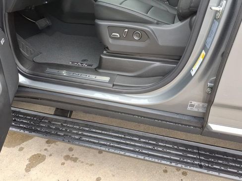 New 2026 GMC Yukon XL Denali AWD/4WD image 12