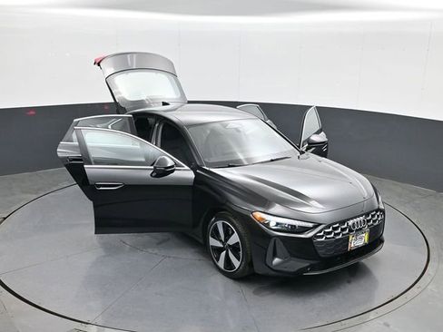 Used 2025 Audi A5 2.0T Prestige image 30