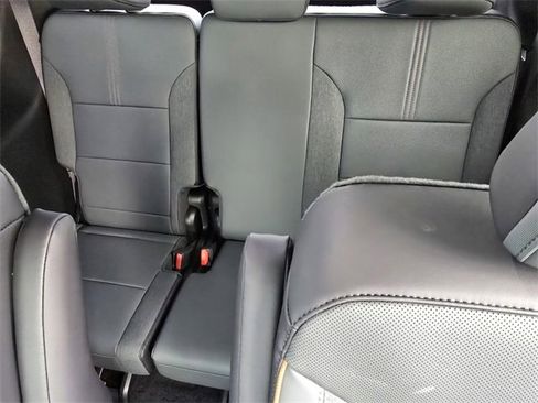 New 2026 GMC Acadia AT4 image 11