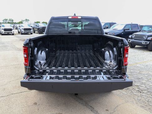 New 2026 RAM 1500 Express AWD/4WD image 13