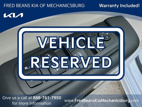 Used 2024 Chrysler Pacifica Touring-L FWD image 7