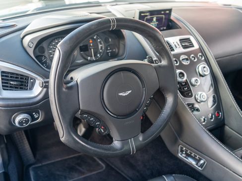Used 2014 Aston Martin Vanquish Coupe RWD image 11