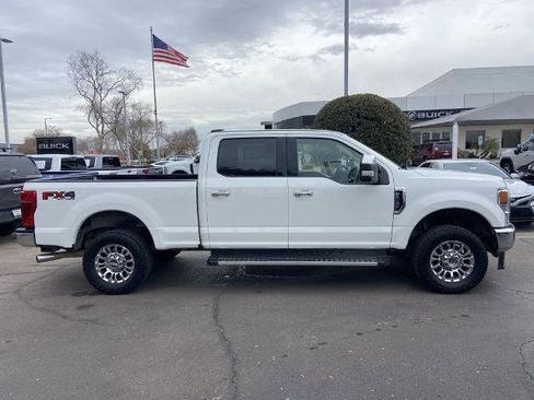 Used 2022 Ford F250 Lariat w/ Chrome Package image 2