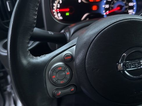 Used 2011 Nissan Cube 1.8 S w/ Interior Illumination Pkg image 31