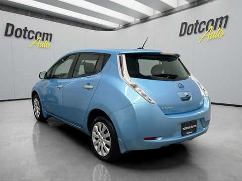 Used 2015 Nissan Leaf S image 6