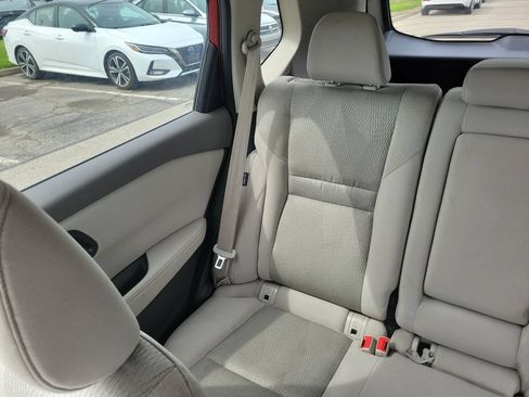 Used 2025 Nissan Rogue SV FWD image 9