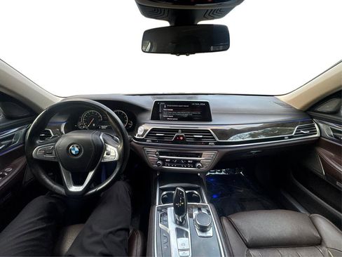 Used 2016 BMW 740i RWD image 21