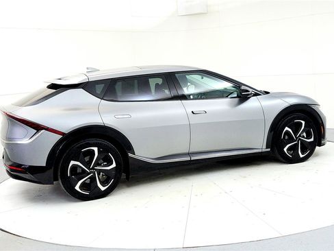 Used 2022 Kia EV6 GT-Line w/ First Edition Package image 6