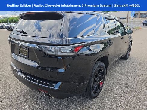 Used 2021 Chevrolet Traverse Premier w/ Redline Edition AWD/4WD image 3
