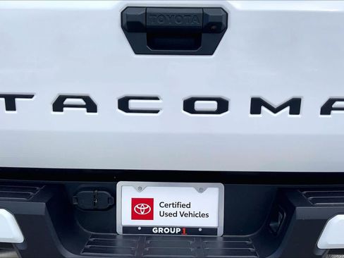 Used 2026 Toyota Tacoma SR5 AWD/4WD image 10