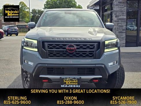 Used 2024 Nissan Frontier PRO-4X w/ Off-Road Protection Package image 2