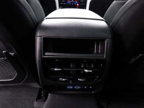 Used 2023 Jeep Grand Cherokee 4WD 4xe image 37