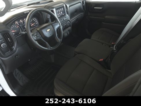 Used 2025 Chevrolet Silverado 1500 W/T RWD image 9