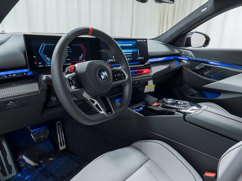 Used 2026 BMW M5 w/ Carbon Package image 12