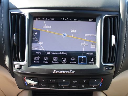 Used 2017 Maserati Levante S image 31