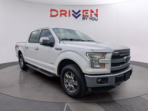 Used 2015 Ford F150 Lariat image 7