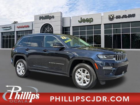 Used 2023 Jeep Grand Cherokee Limited image 1