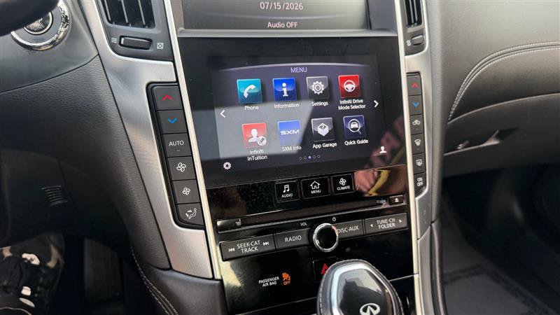 Used 2018 INFINITI Q60 2.0t w/ Moonroof Package RWD image 17