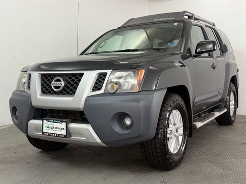 Used 2014 Nissan Xterra S w/ Value Package RWD image 3