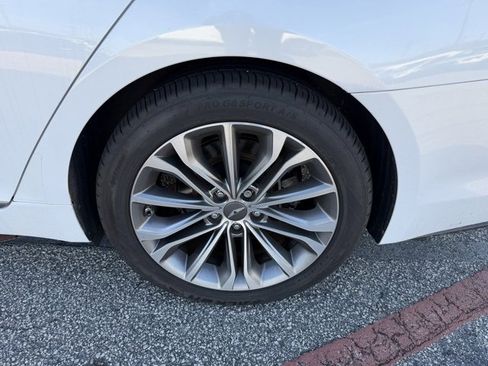 Used 2015 Hyundai Genesis 3.8 w/ Option Group 03 image 5