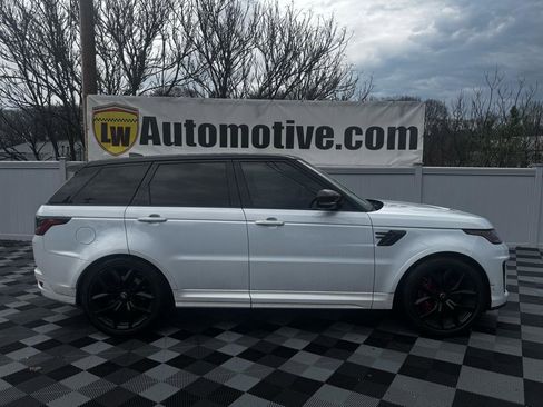 Used 2019 Land Rover Range Rover Sport SVR image 4