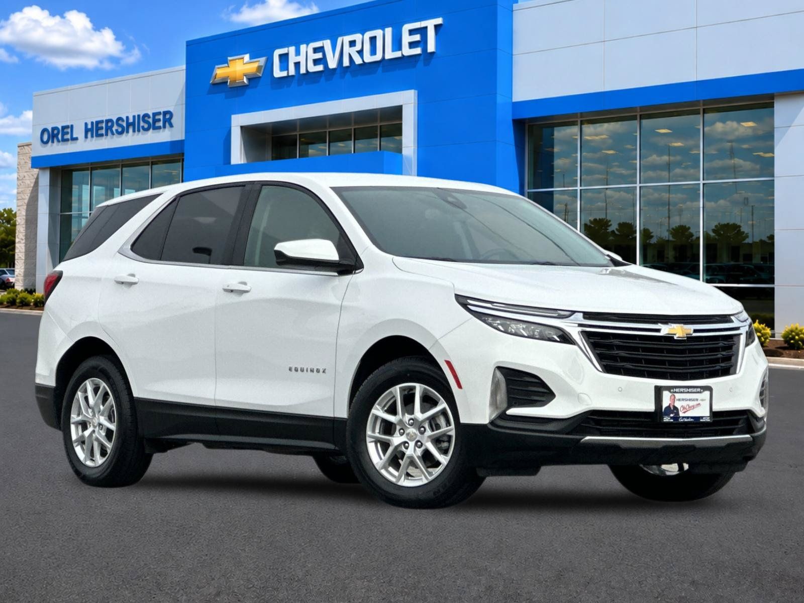 Used 2024 Chevrolet Equinox LT AWD/4WD image 1