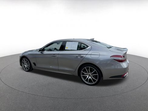 Used 2025 Genesis G70 2.5T image 10