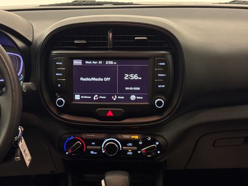Used 2024 Kia Soul LX w/ Option Group 015 FWD image 14