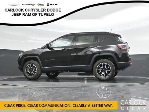 New 2025 Jeep Compass Trailhawk w/ Sun & Sound Group image 31