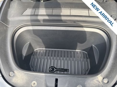 Used 2023 Tesla Model Y Long Range image 26